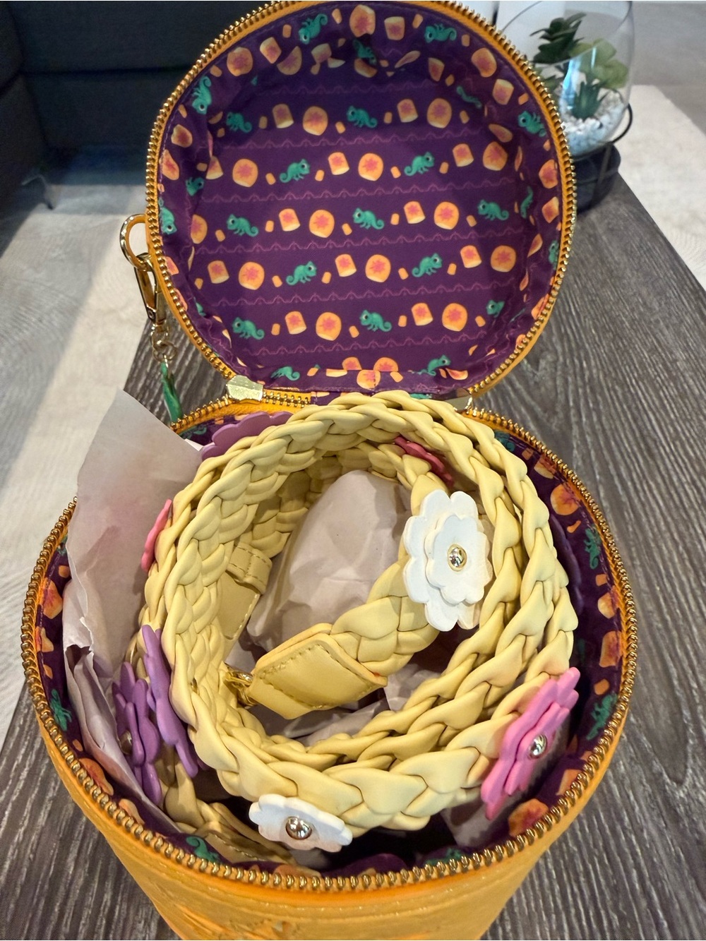 Loungefly Yellow Sun Embossed Crossbody Bag - Picture 4 of 6
